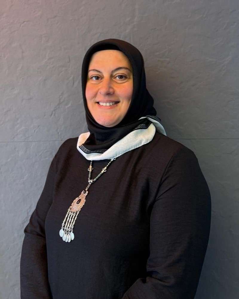 Ayşe Nur ÇAKMAKOĞLU